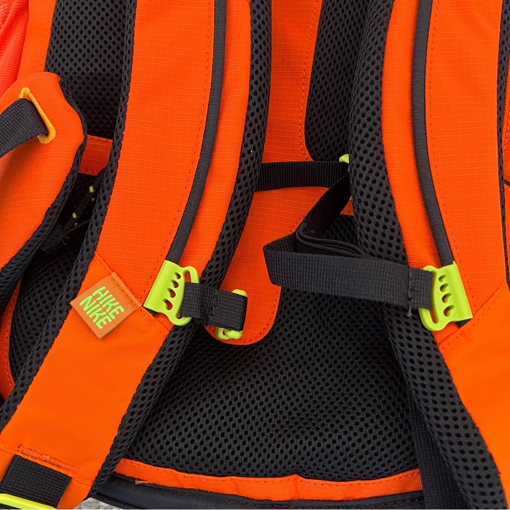✔️NWT✔️ NIKE Hike Safety Orange Backpack - Picture 5 of 13